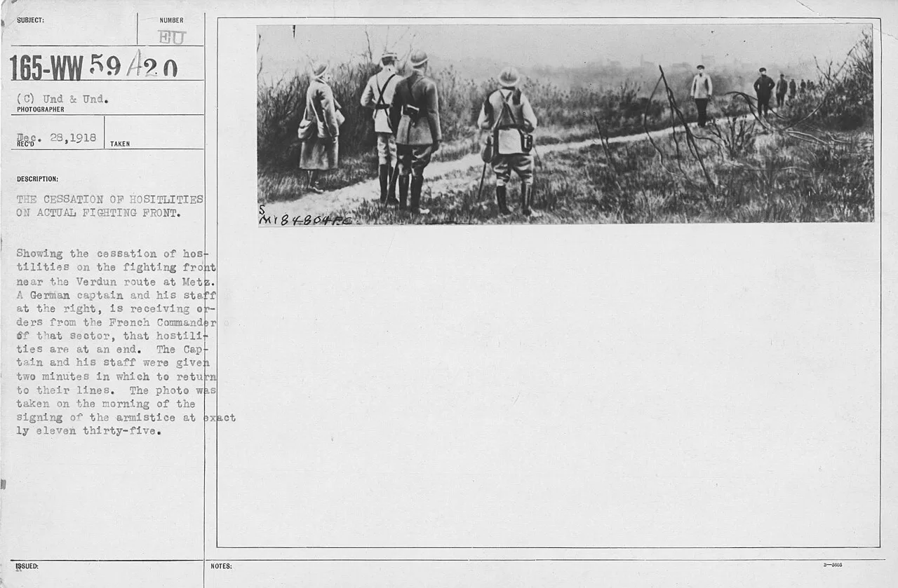 Armistice ends World War I fighting historical image 1